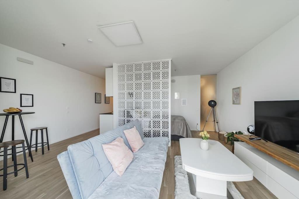 City Sky Studio Mit Balkon Vienna Viena Exterior foto